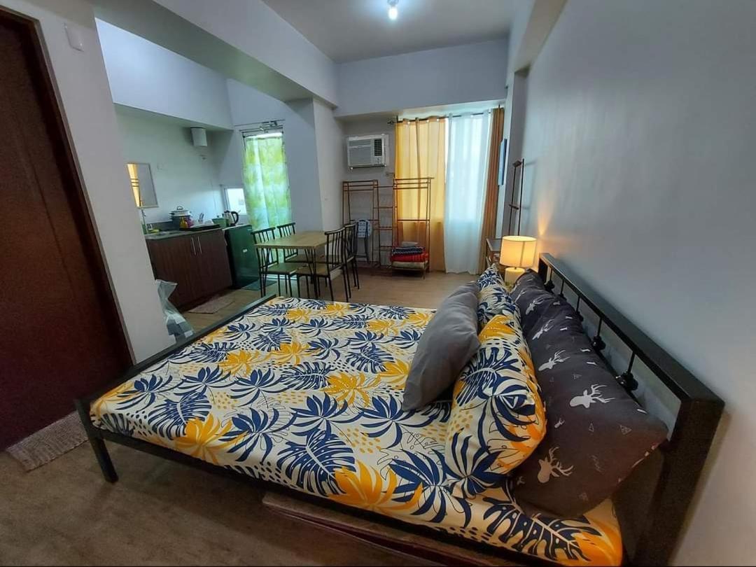 Alabang Affordable Condominium Манила Екстериор снимка