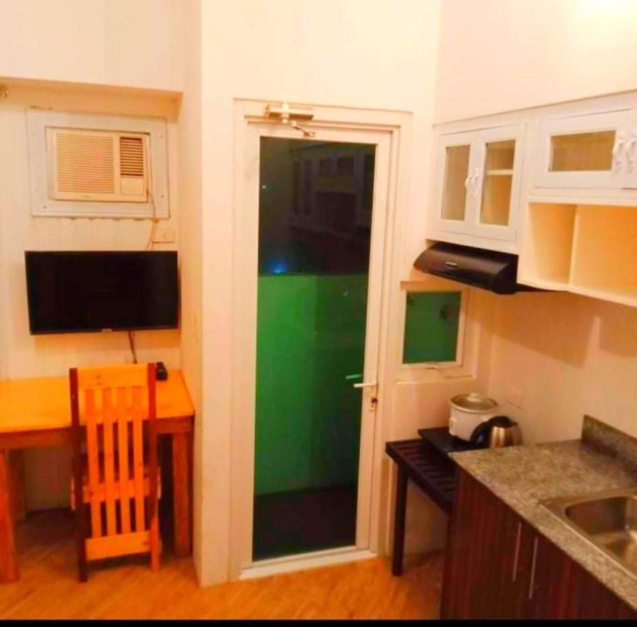 Alabang Affordable Condominium Манила Екстериор снимка