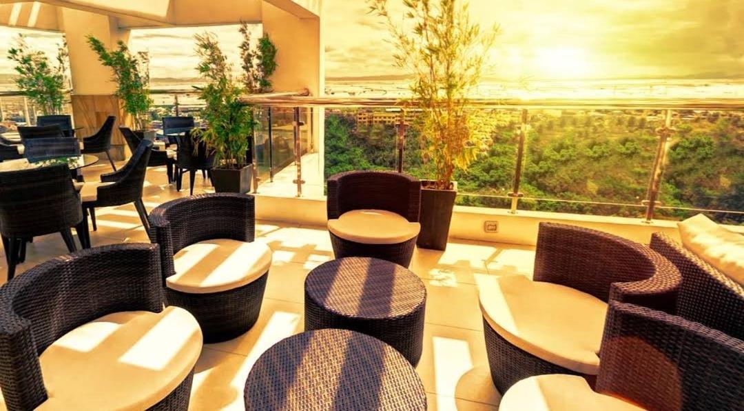 Alabang Affordable Condominium Манила Екстериор снимка